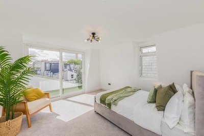 Stunning Top Floor London Apartment