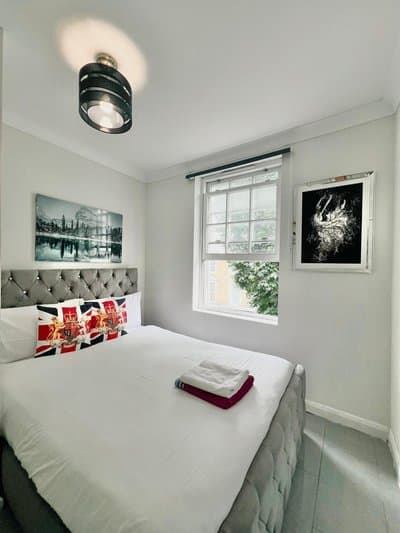 3 Bedrooms Flat Next to King Cross