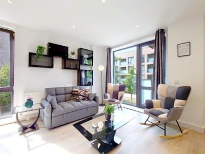 Modern Two Bed Apartment in Poplar near Canary Wharf