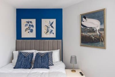 Perfect Flat next to Highgate Station