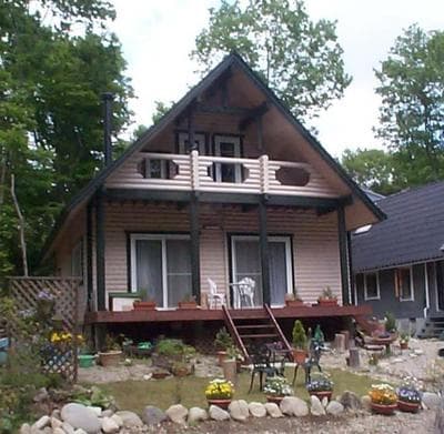 Cottage Mogi
