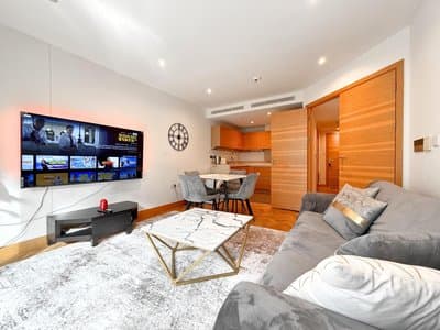 Battersea Power Station 2Bed 2Bath, Riverside Balcony Terrace, AC, 1000MB internet speed