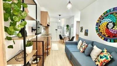 Acomoda 4 + AC | Liberdade | 260m Metrô