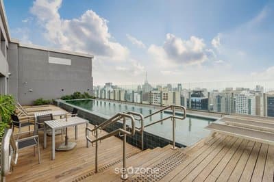 Modern apartments in a building with a pool, 300m from the subway - UOYs