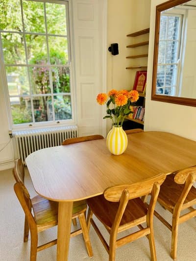 Spacious & Cosy Central London 3-bed Victoria TownHouse, with Private Garden