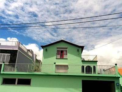 Nandes Place