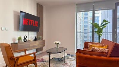 Stylish Chelsea 2BR - at BatterseaPS Shopping Mall, Family Friendly
