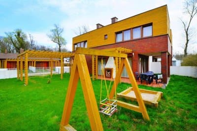 Holiday home with a private garden