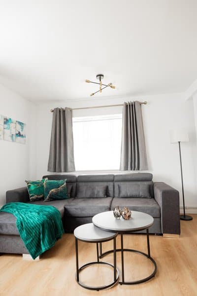 Bright & Modern Apartment, Central London, Free Parking & Fast Wi Fi