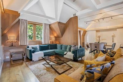 Mayfair Home Central AC Huge Terrace