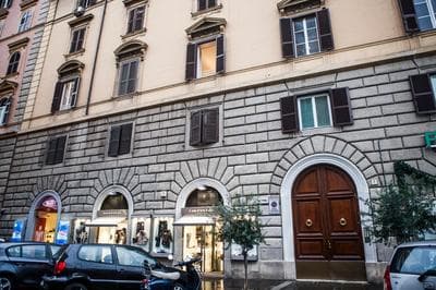 Vatican Imperial Apartment 2840sq ft