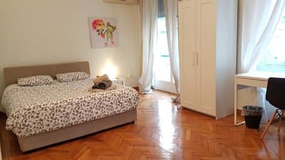 Errathens Pine Red and Taupe - Athens Center