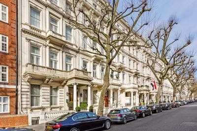 Queensgate Court Apartments