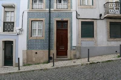 Rustic Flat at Lisbon's Heart