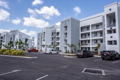 Luxurious 2 Bedroom Apartment Close to Disney 303 4721