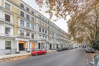 Luxury Private Apartment in Kensington