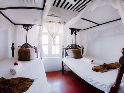 PYRAMID LUXURY HOTEL
