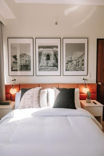 A Luxurious 1BR Apartment