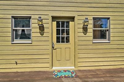 Spacious Kill Devil Hills Getaway w/ 3 Decks!