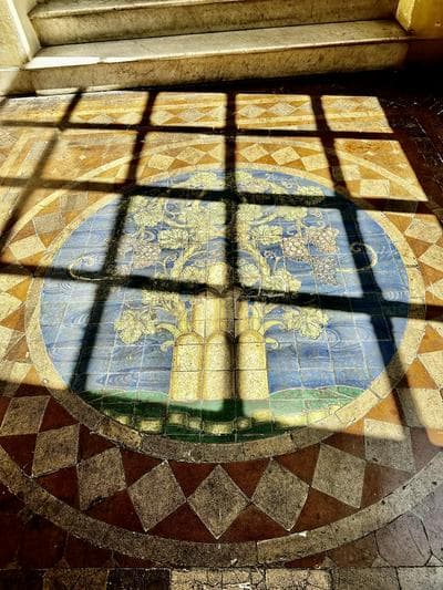 L Ortensia Bianca in Palazzo Ruspoli a Superb Retreat in the Most Elegant Palace in Rome