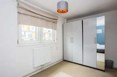 Spacious Central 3 Bedroom Apartment in Old Street