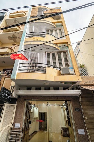 Saigon Central Group Stay