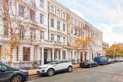 Colourful West Kensington Home Close to Earls Court