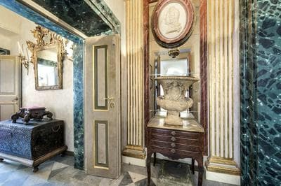A Prince in Rome Elegant Navona Terrace Apartment