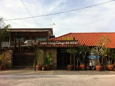 TnT Novelty House