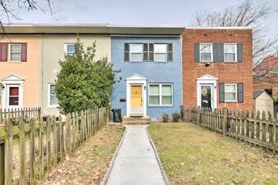 Alexandria Townhome in Upcoming Neighborhood!