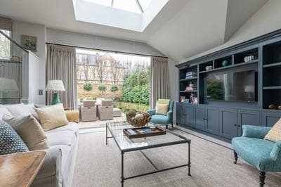 Granard Road by Onefinestay