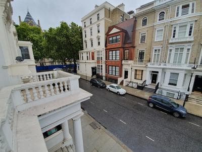 Studio Apartment in South Kensington 3