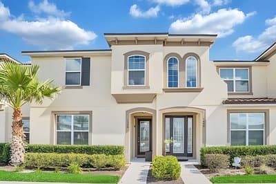 Luxury 5-bed Home With Private Splash Pool