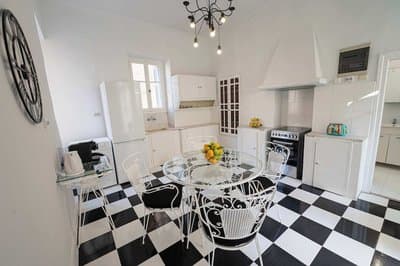Akanthos Poros Chic Seaside Retreat Built in 1904