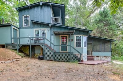 Mountaintop Ellijay Cabin w/ Private Hot Tub