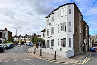 The Wandsworth Gem - Astonishing 3bdr Flat