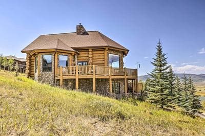 Skiing & Hiking Access: Spacious Granby Cabin!