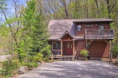 Book Now for Polar Express: Bryson City Cabin