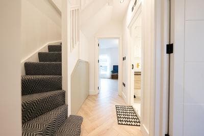 The Battersea Place - Charming 4bdr Flat