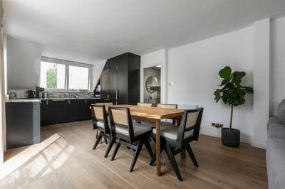 Princes Gate Mews III by Onefinestay