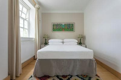 Bathurst Mews III by Onefinestay