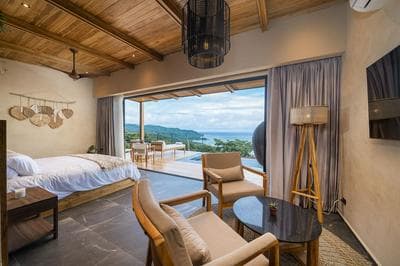LALOON Luxury Suites - Adults Only