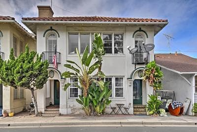 Steps to Avalon Bay: Sunny Catalina Island Home!