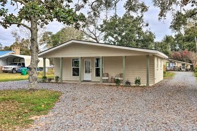 Spacious Gulfport Home w/ Yard: 1 Mi to Beach