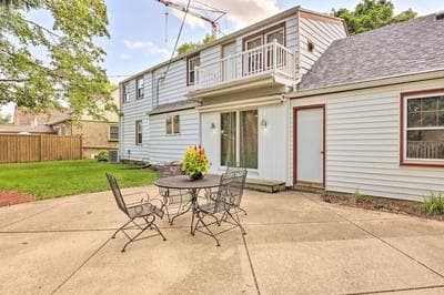 Pet-friendly Whitefish Bay Getaway w/ Large Yard!