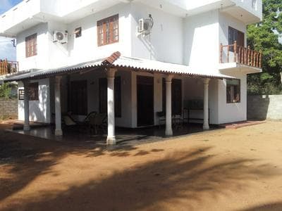 Hotel Whitehouse