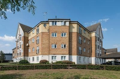 Stylish Elegant New Flat 5 Min from Crossrail