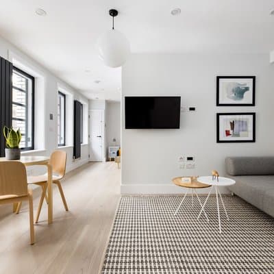 Cool Leicester Sq Studio - Netflix Nespresso