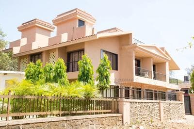 Lalco Villas
