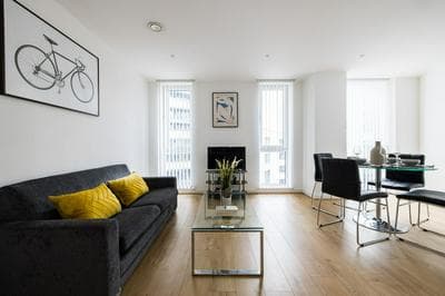 Spacious 2 Bed Flat in Hoxton